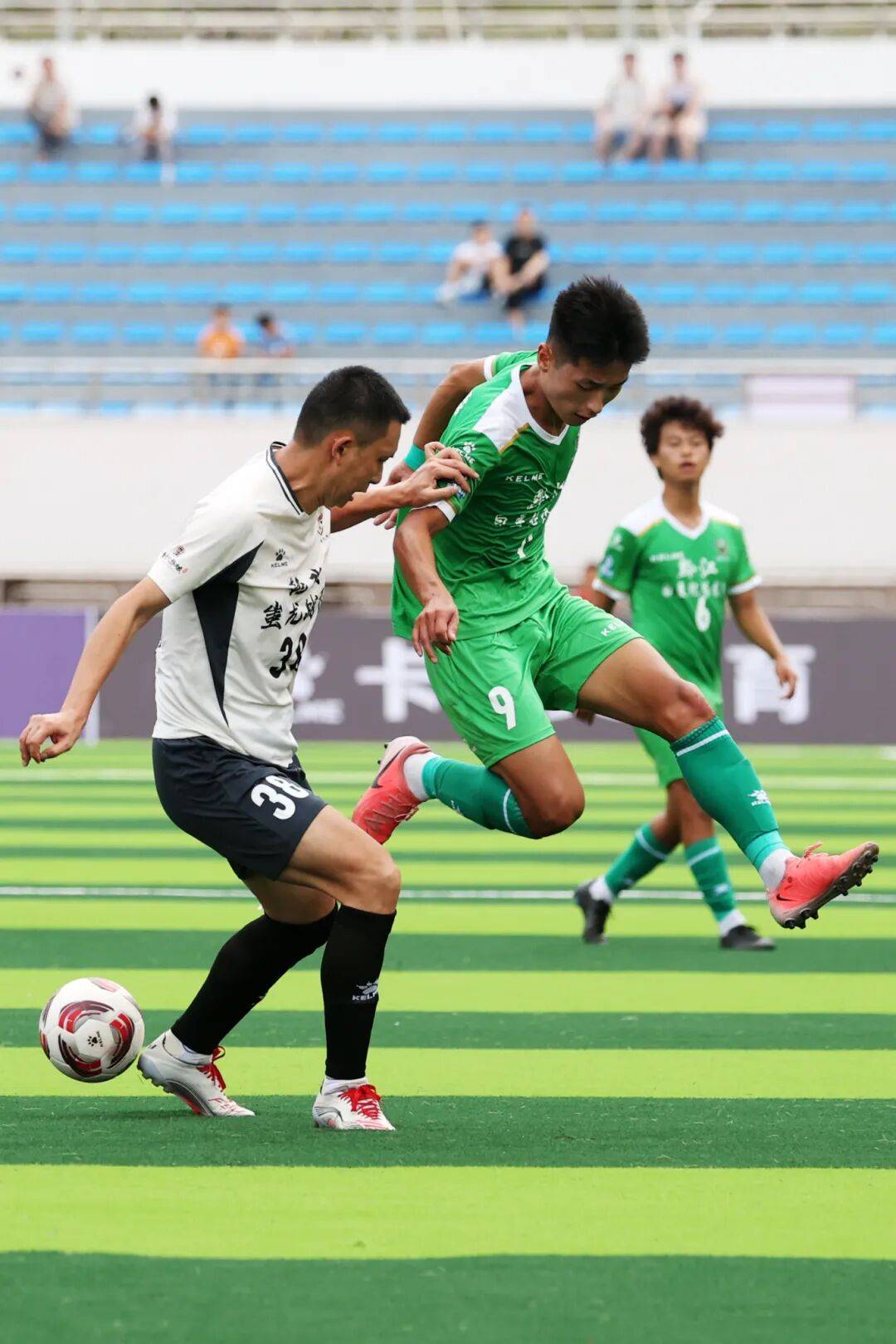 足球直播从哪看_(足球直播从哪里看)