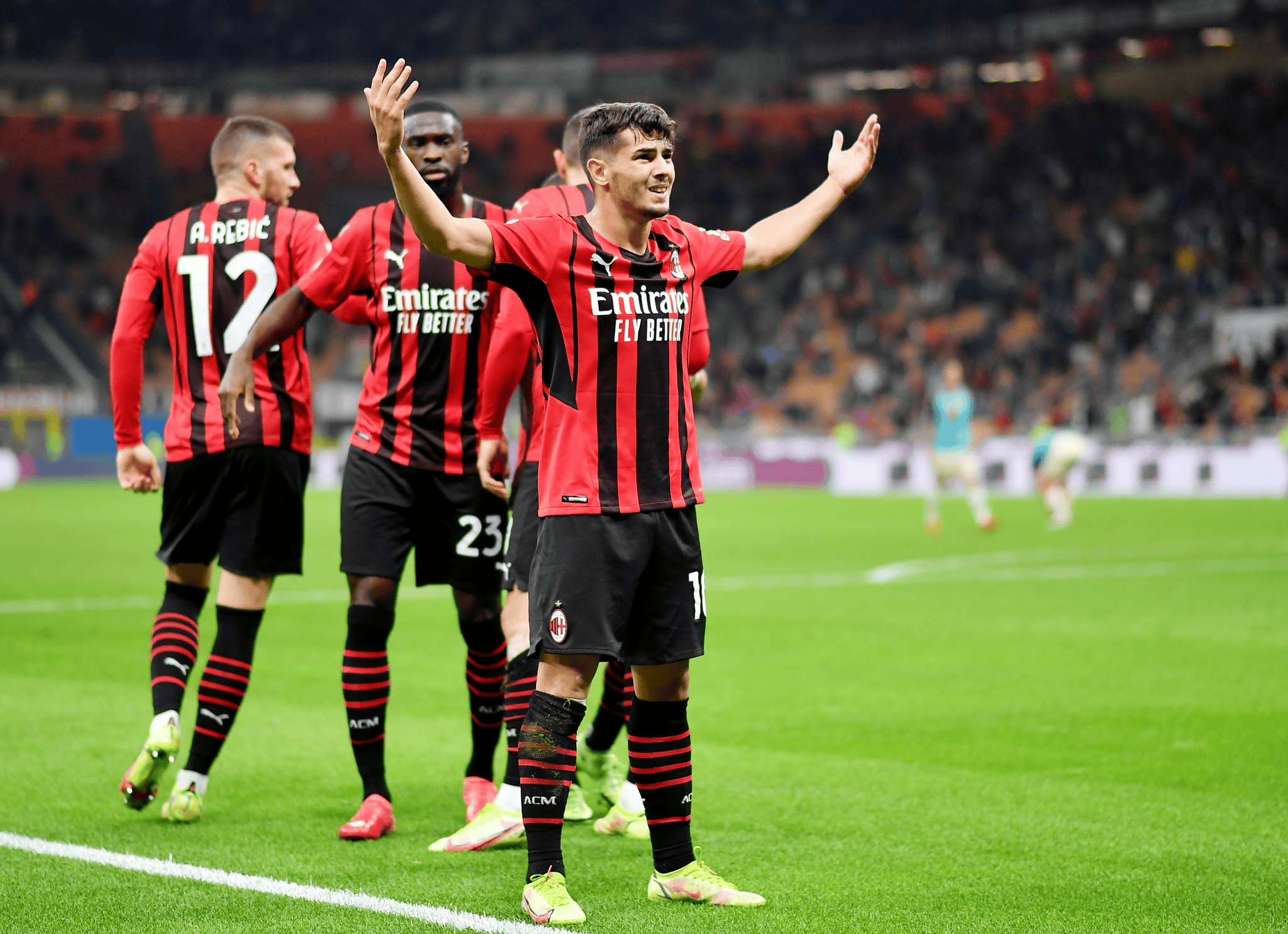 皇马vsac米兰_(皇马vsac米兰比赛结果)