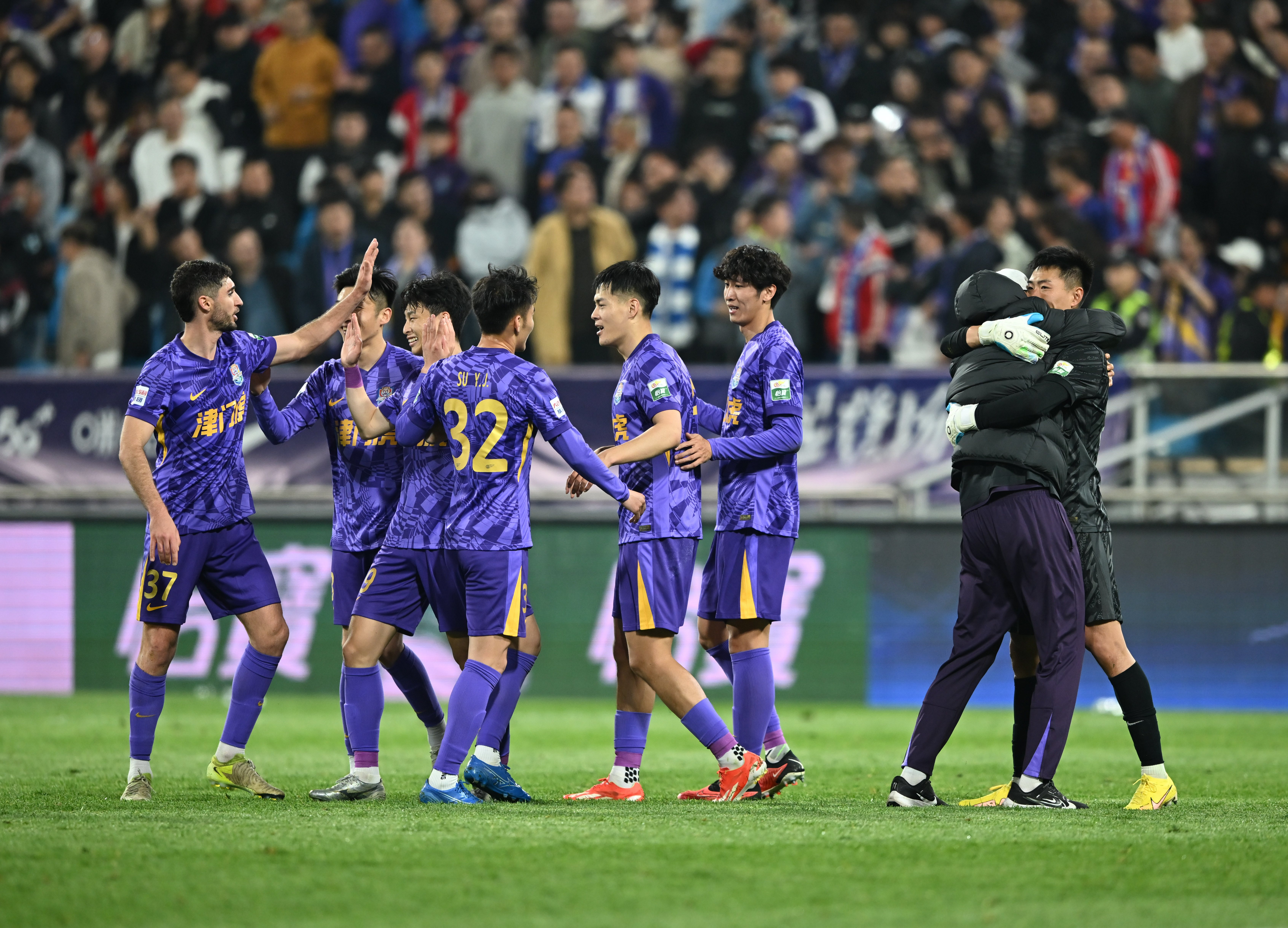 免费中超足球直播在线观看_(免费中超足球直播在线观看下载)