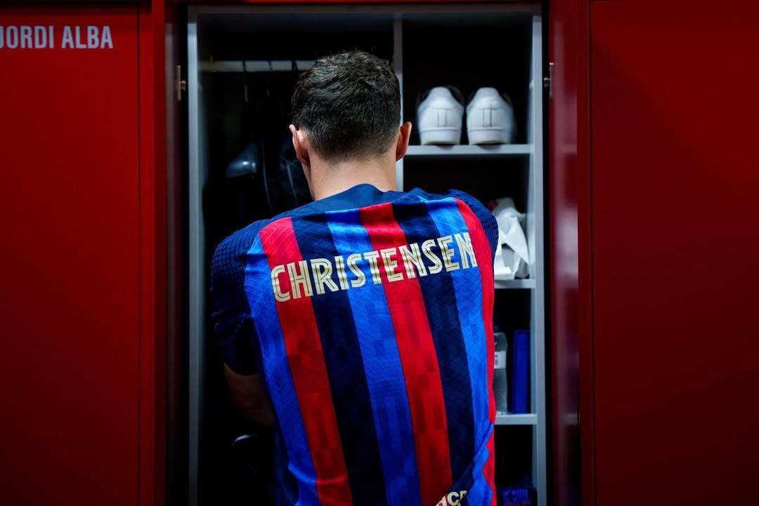 关于克里斯滕森只想与巴萨续约甚至直言没有任何备选计划的信息