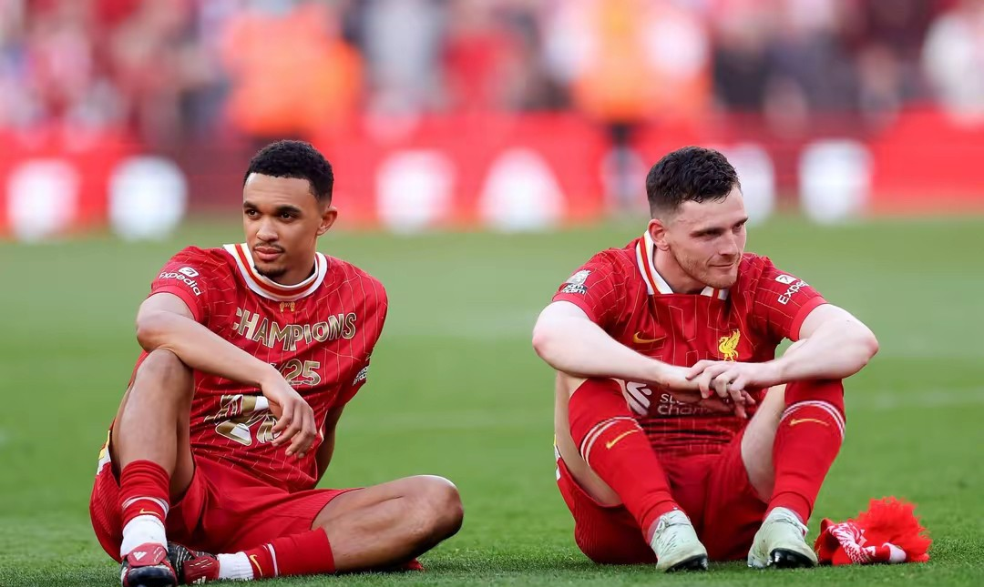 包含阿诺德告别利物浦十二年红军生涯落幕的词条