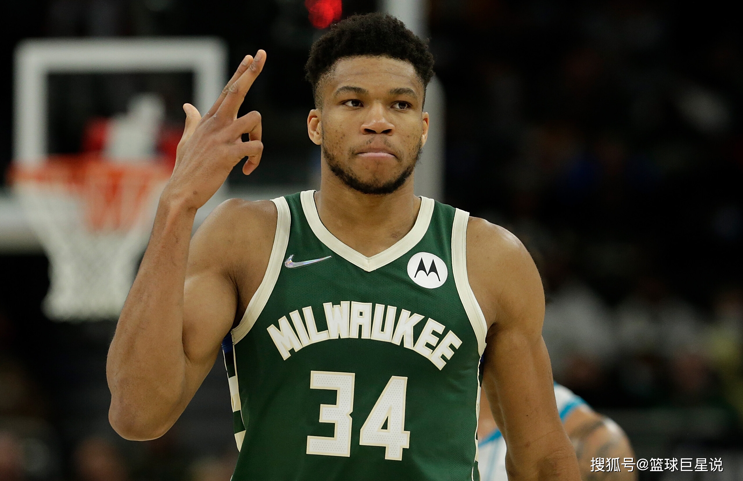 包含NBA常规赛雄鹿客场116-114险胜独行侠字母哥30+8+6弗拉格空砍26分的词条