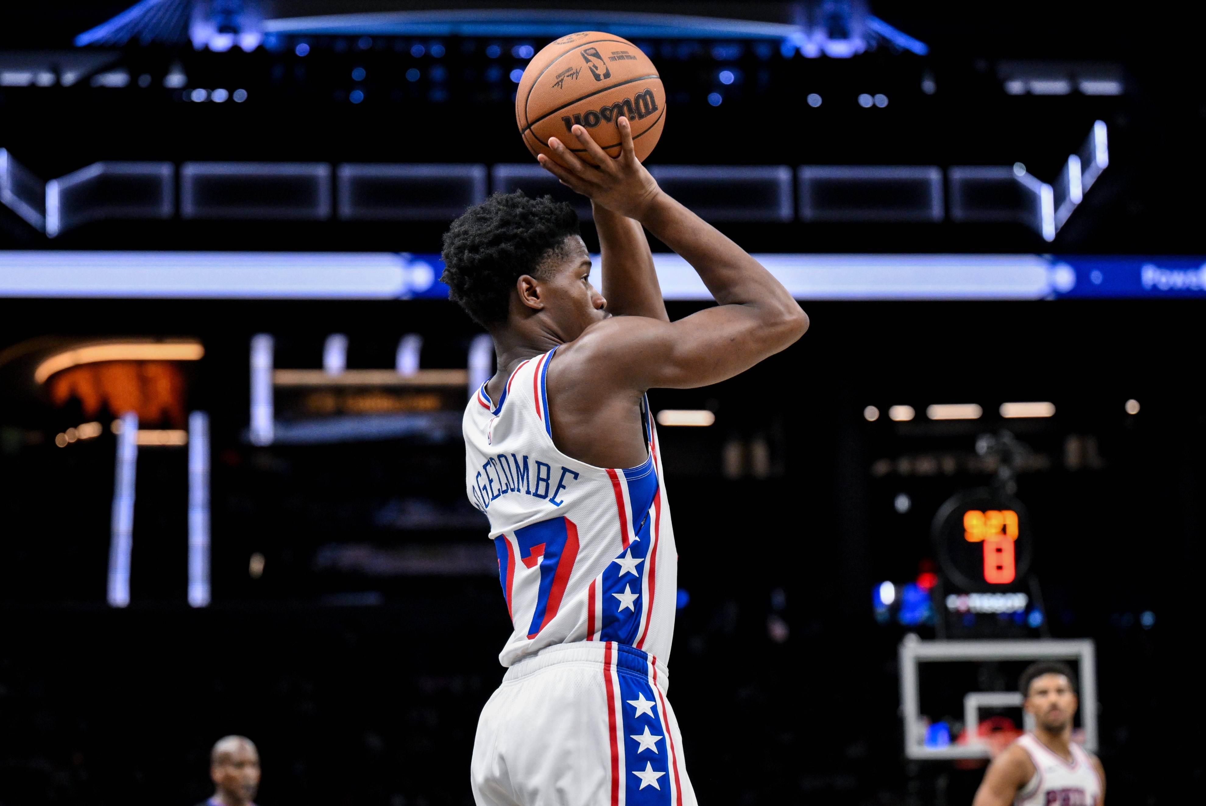 NBA官方更新新秀排行榜克尼佩尔领衔弗拉格第三的简单介绍