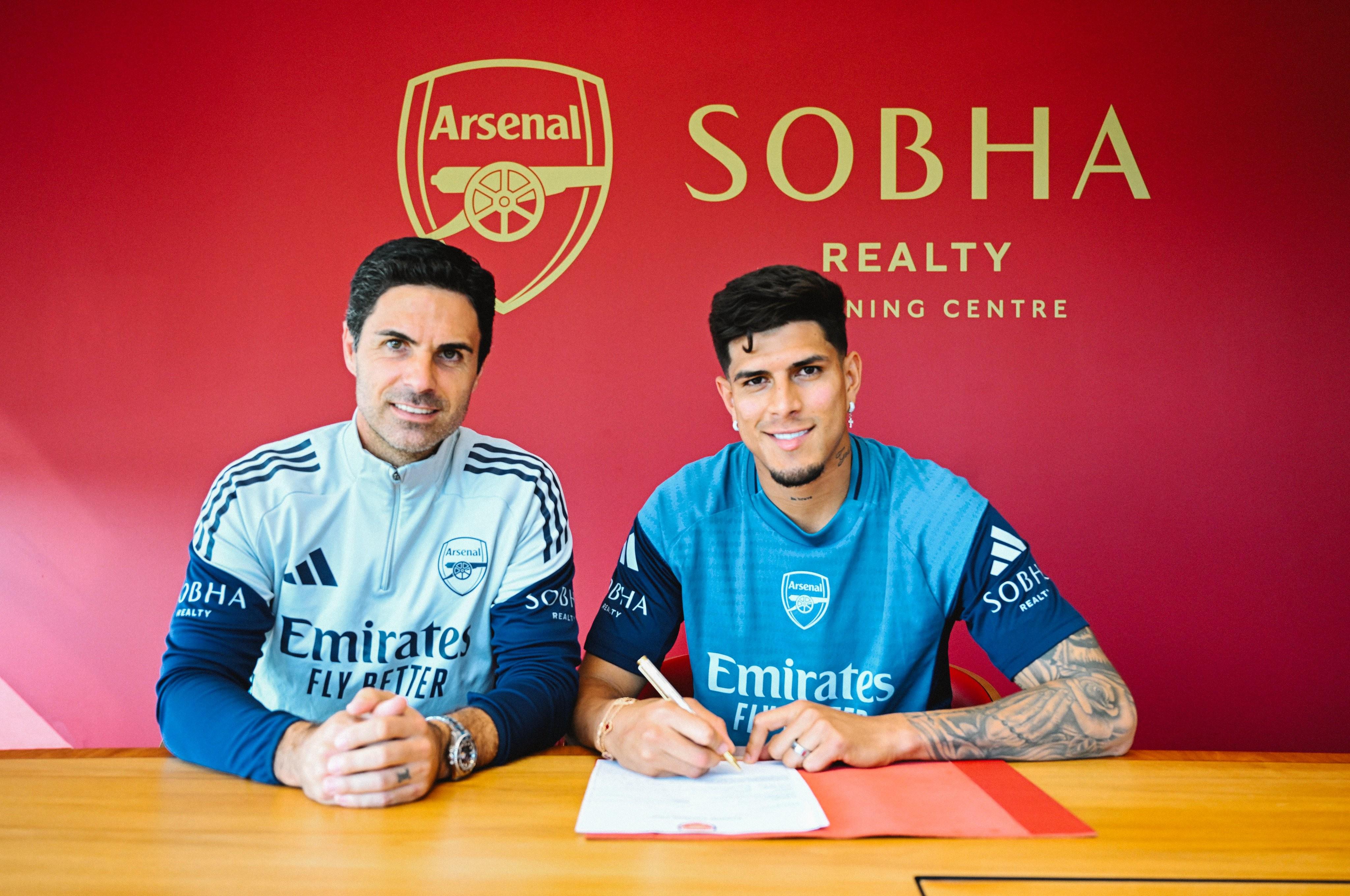 关于哲凯赖什发文告别葡萄牙体育球员正式加盟阿森纳的信息 关于哲凯赖什发文告别葡萄牙体育球员正式加盟阿森纳的信息