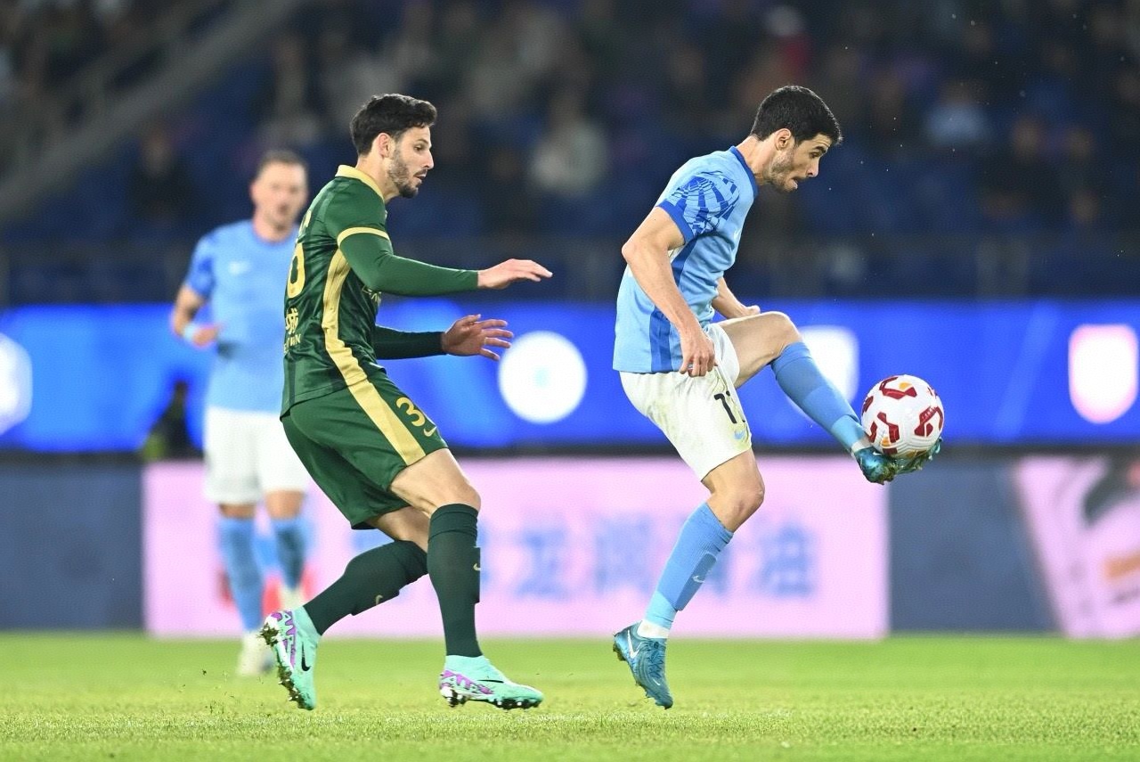 包含中超深圳新鹏城VS浙江队前瞻深圳新鹏城状态不稳的词条