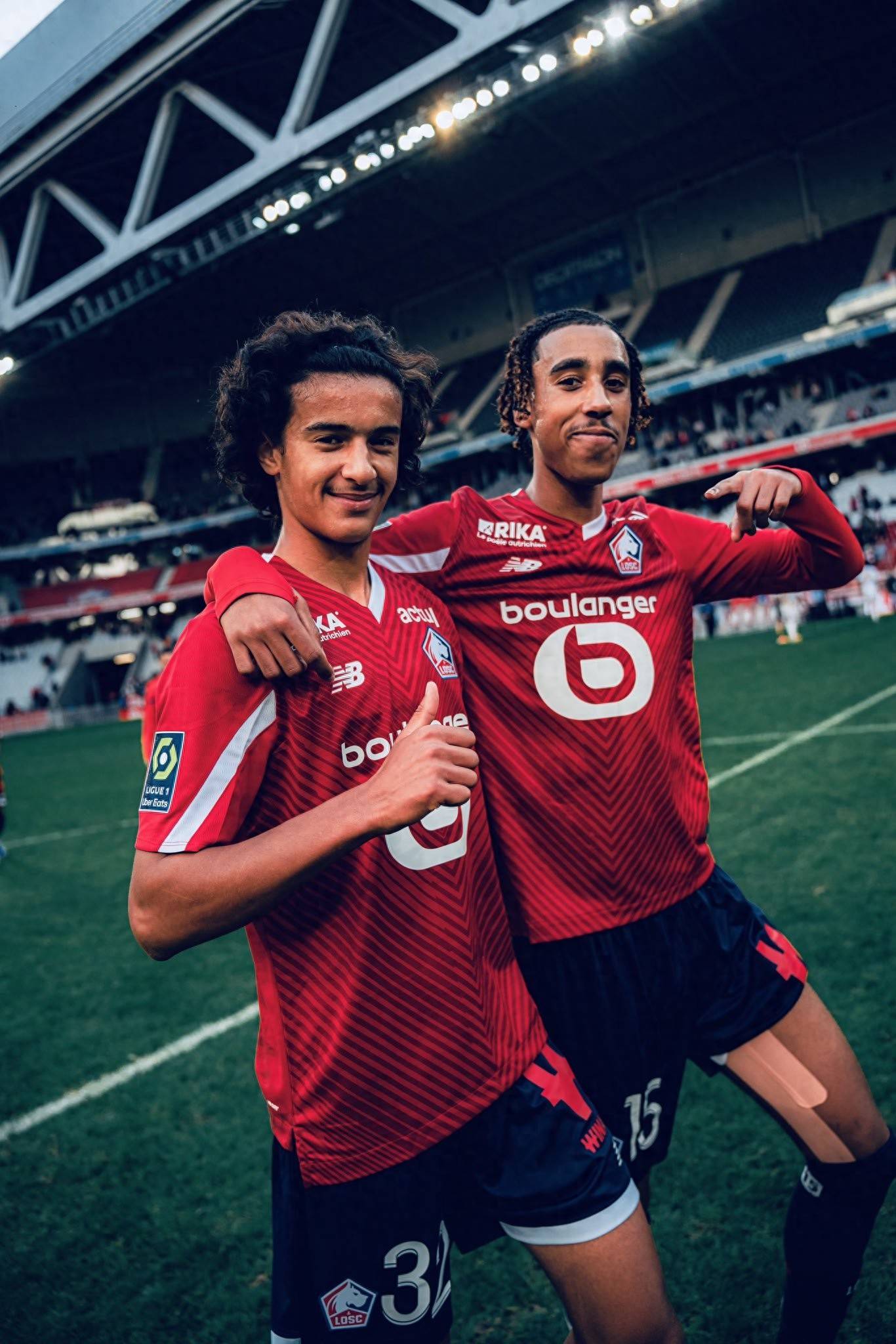 曼联关注沃顿球员是红魔补强中场选择