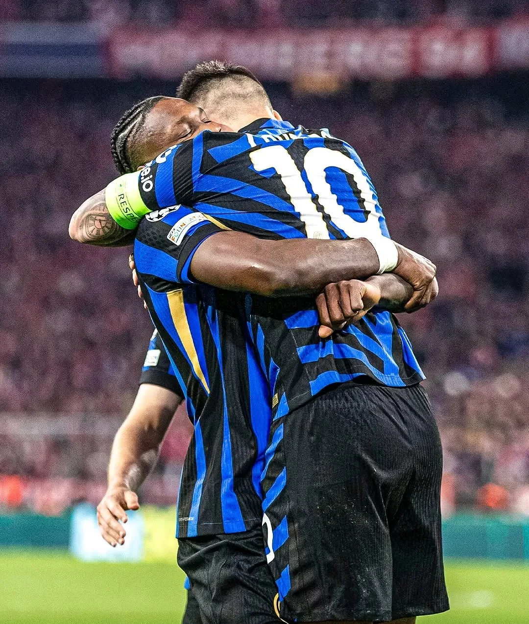 意甲维罗纳1-2国际米兰泽林斯基破门弗雷泽乌龙的简单介绍