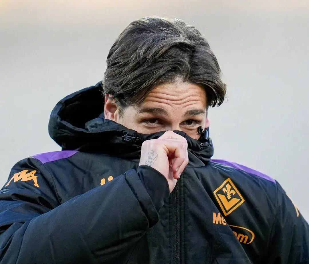 切尔西可能与斯特林解约他或许后悔夏窗没转会离开的简单介绍