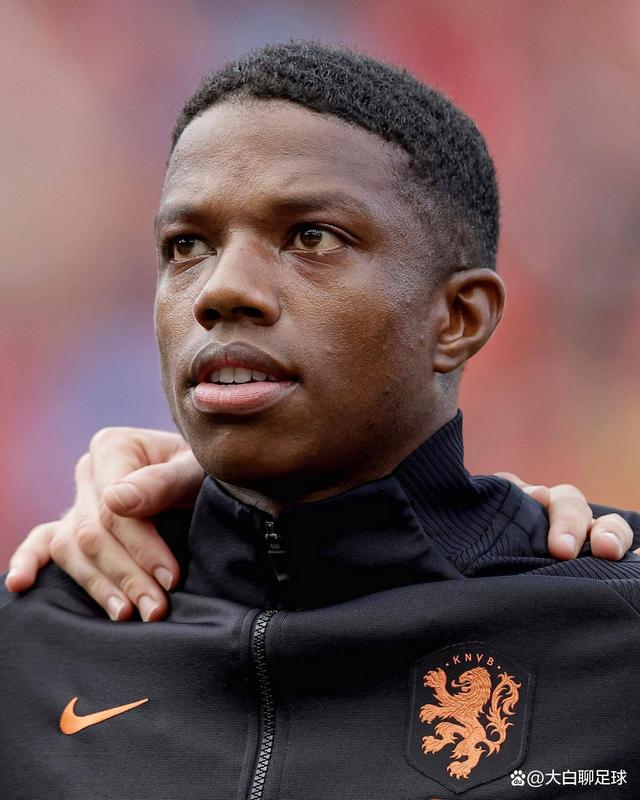 包含曝费耶诺德在尝试签下瓦尔迪后者目前是自由球员的词条 包含曝费耶诺德在尝试签下瓦尔迪后者目前是自由球员的词条