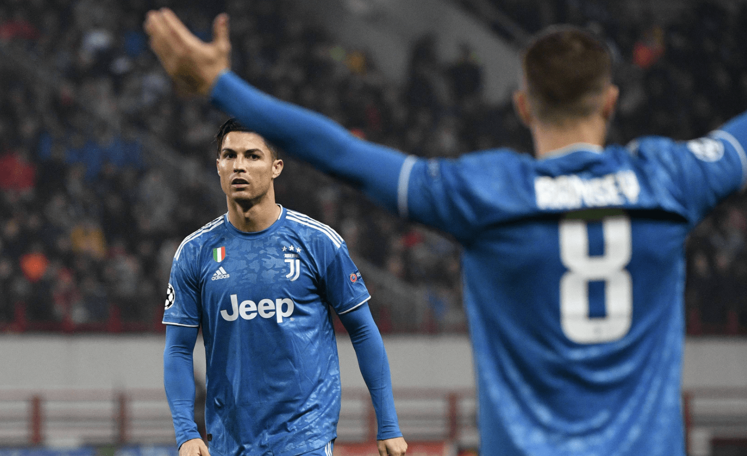 包含利雅得青年有意罗梅乌沙特联赛薪资具备吸引力的词条