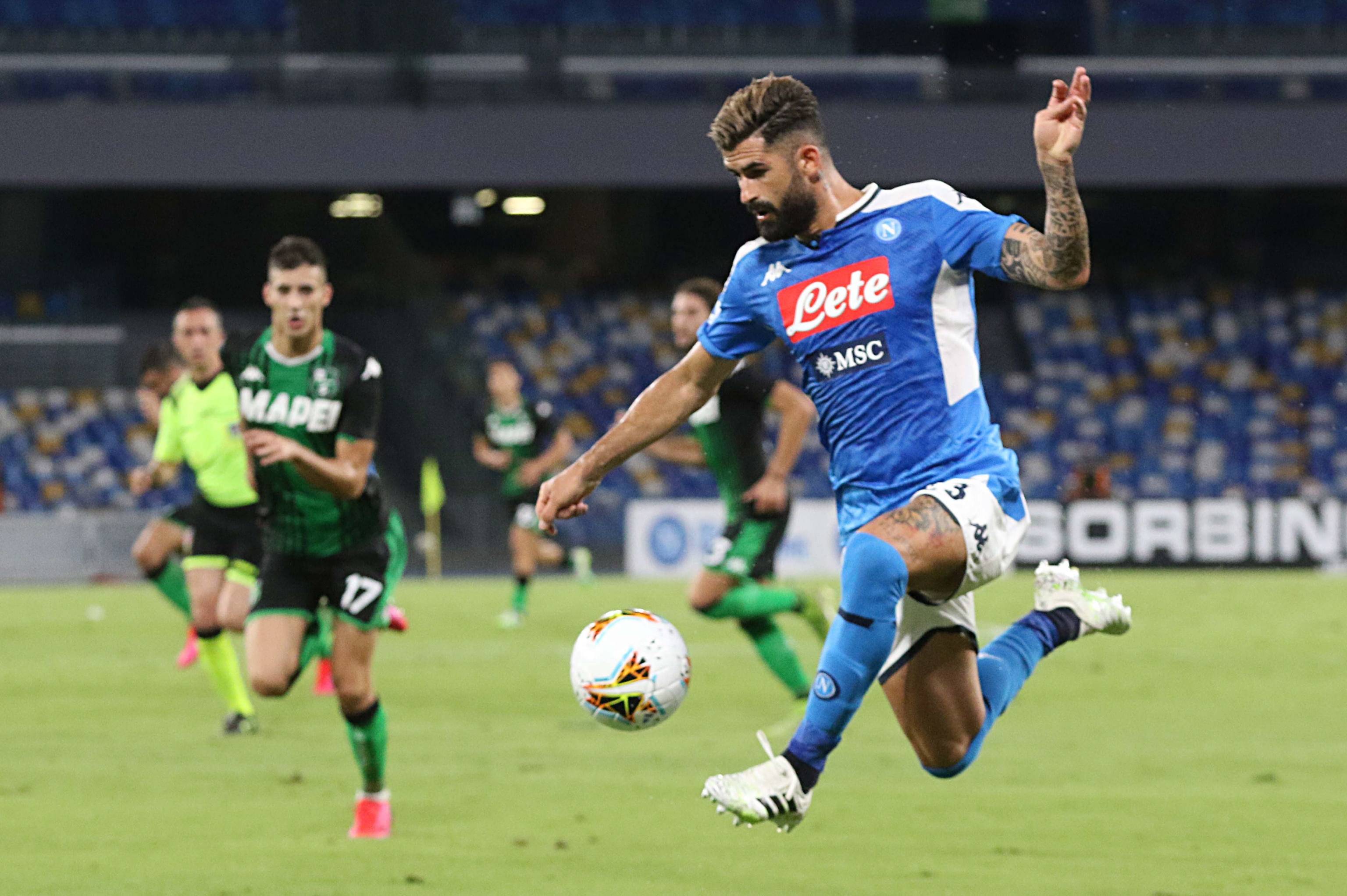 包含意甲萨索洛0-2那不勒斯那不勒斯新赛季开门红的词条