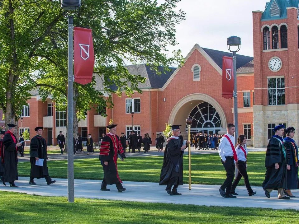 NCAA:犹他大学VS大峡谷大学的简单介绍