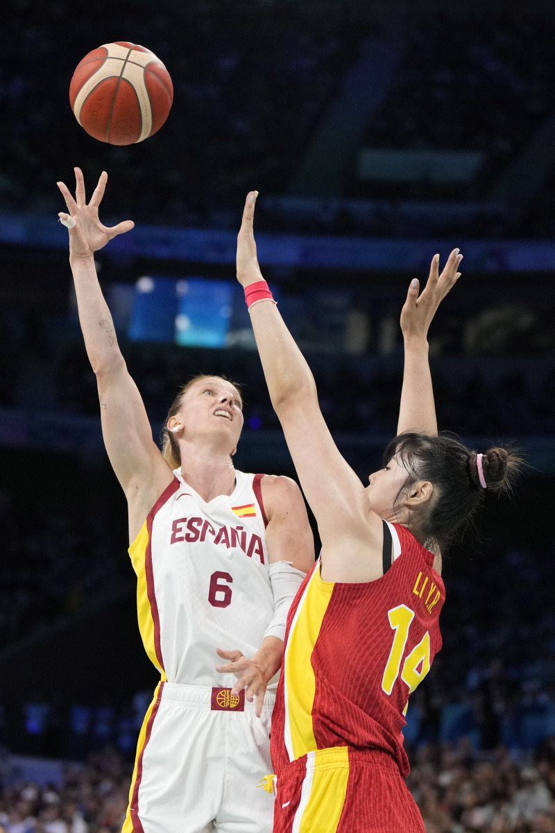 包含意女篮:斯基奥女篮VS萨沙里女篮的词条