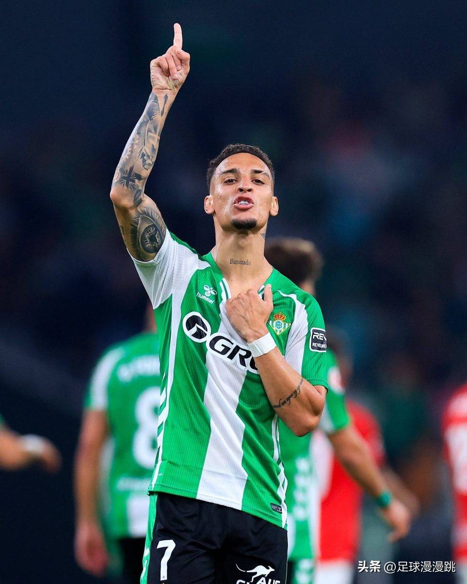 贝蒂斯寻找安东尼替身米兰有可能放走丘库埃泽的简单介绍 贝蒂斯寻找安东尼替身米兰有可能放走丘库埃泽的简单介绍