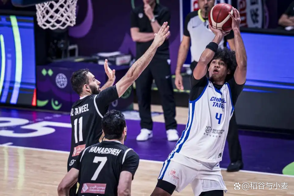 包含中国台北男篮将对阵伊朗男篮两队争夺半决赛席位的词条