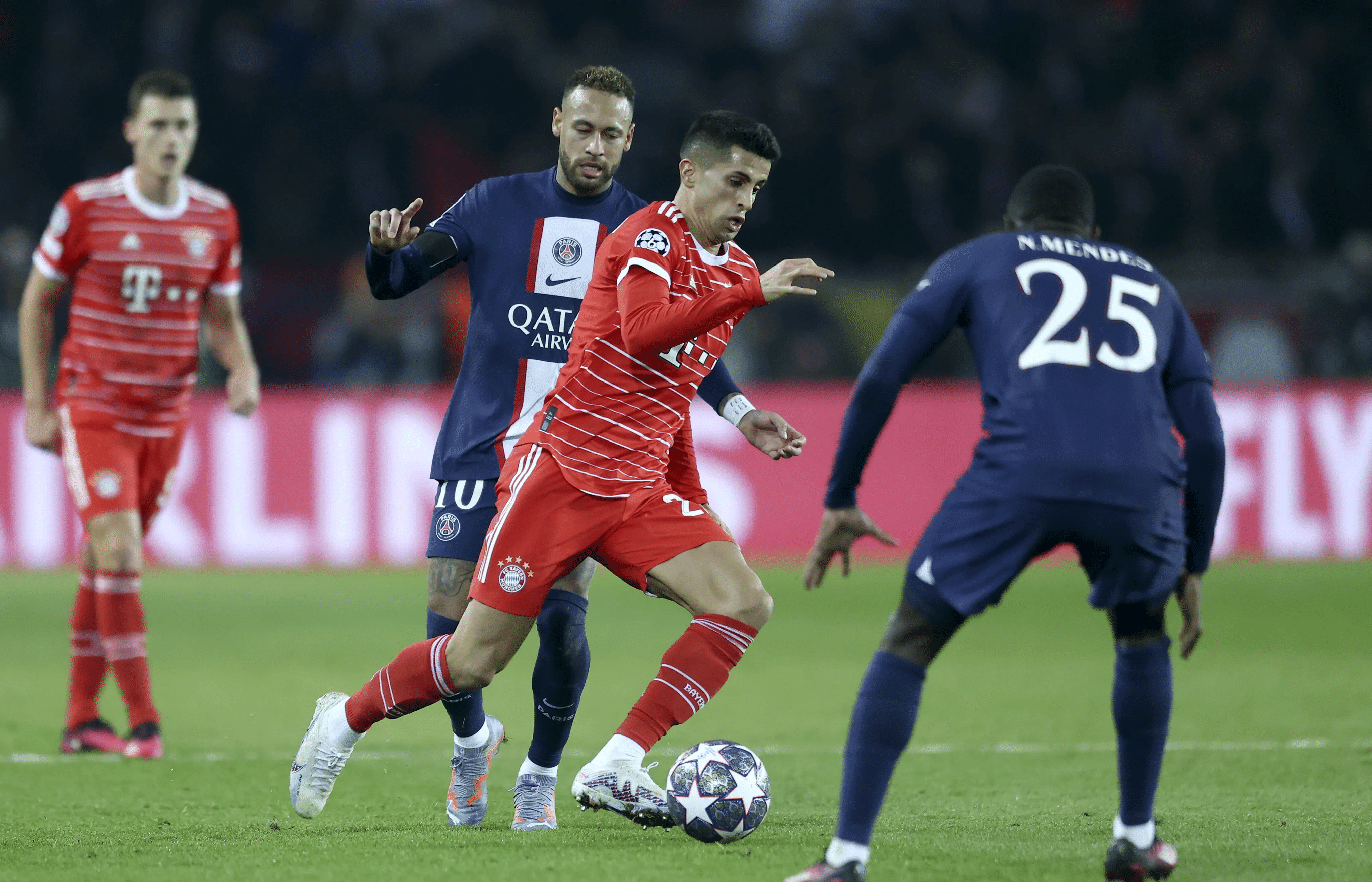 世俱杯拜仁慕尼黑VS奥克兰城预测彼此水准差足十万八千里的简单介绍