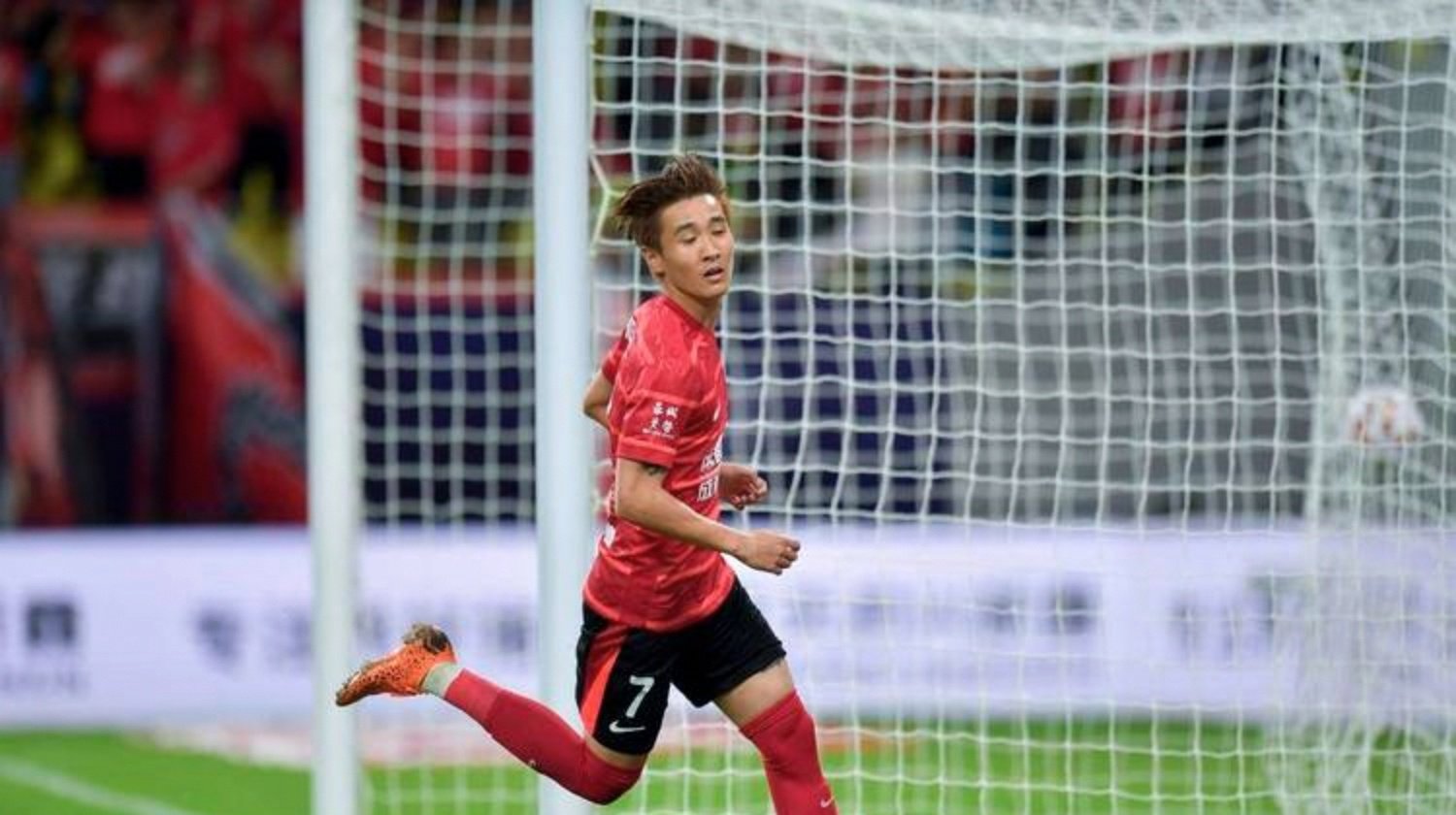 中超武汉三镇2-2成都蓉城图多列进球+乌龙韦世豪点射建功的简单介绍 中超武汉三镇2-2成都蓉城图多列进球+乌龙韦世豪点射建功的简单介绍