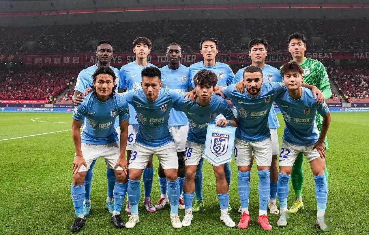 中超大连英博VS山东泰山前瞻双方主客场表现各有不同的简单介绍