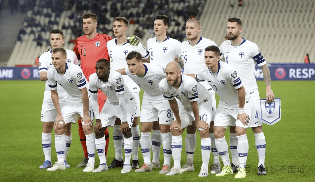 关于世预赛立陶宛2-3荷兰徳佩梅开二度昆滕-廷贝尔建功的信息