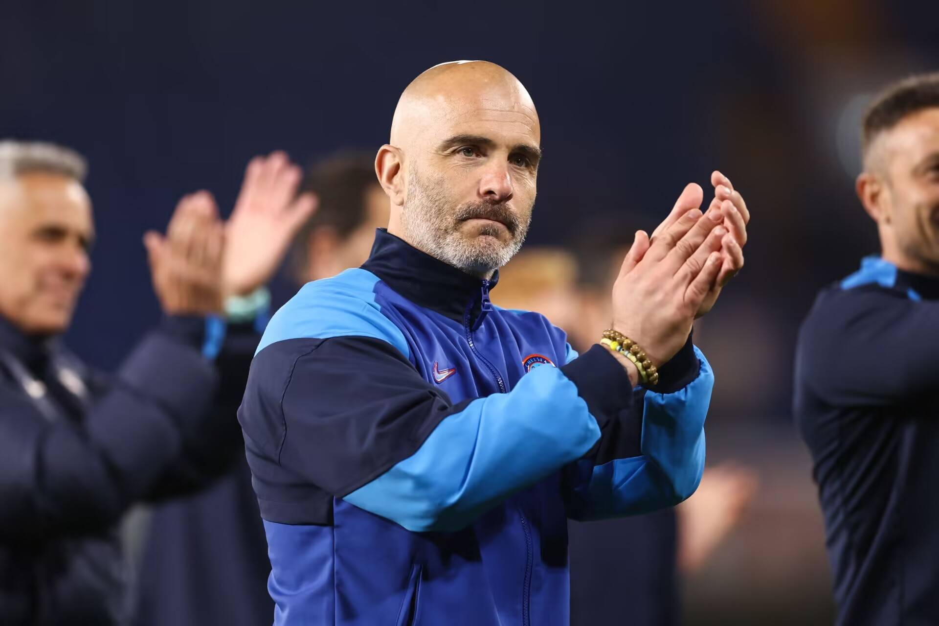 包含英协联杯：布伦特里镇VS狼队U21的词条