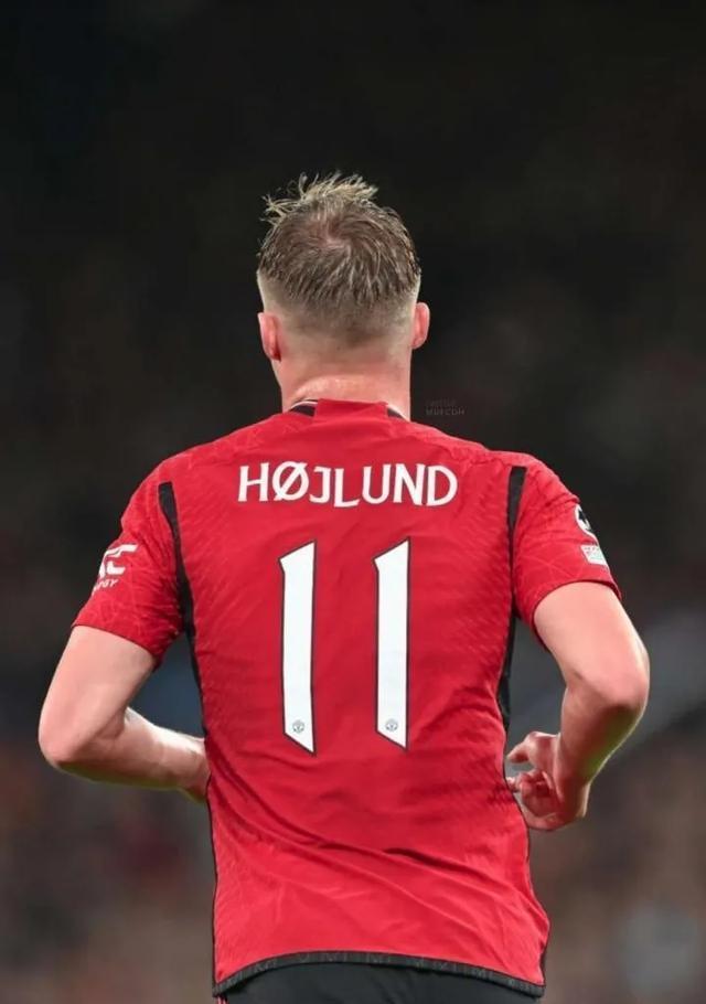 关于曝霍伊伦将接受那不勒斯体检那不勒斯与曼联达成租借协议的信息