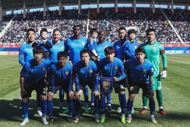 足协杯1/8决赛大连鲲城0-2青岛西海岸阿齐兹破僵戴维森锁胜局的简单介绍 足协杯1/8决赛大连鲲城0-2青岛西海岸阿齐兹破僵戴维森锁胜局的简单介绍