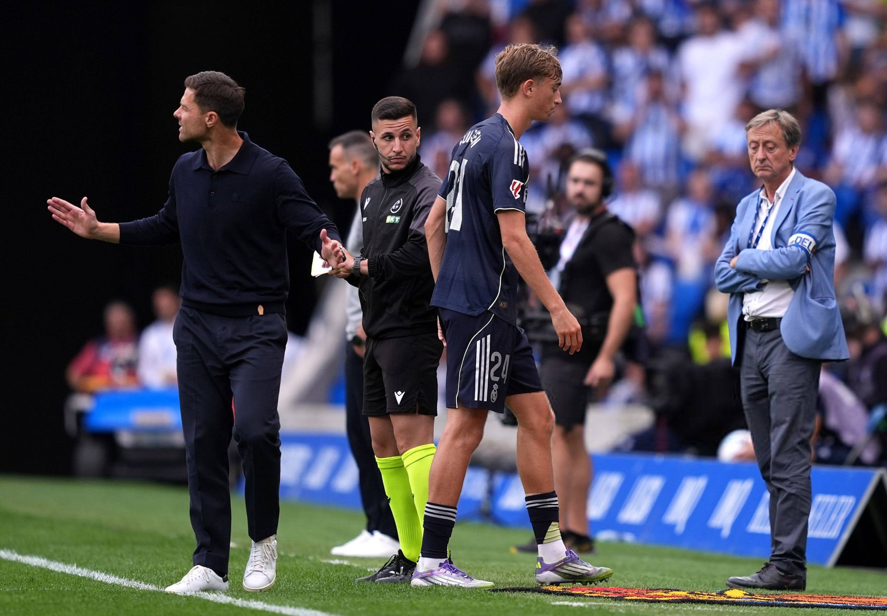 关于罗德里戈离开皇马的选择也越来越少目前只剩下热刺这一选项的信息