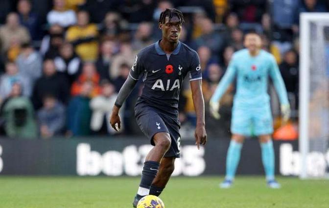 关于费内巴切再次关注比苏马热刺愿意出售球员的信息