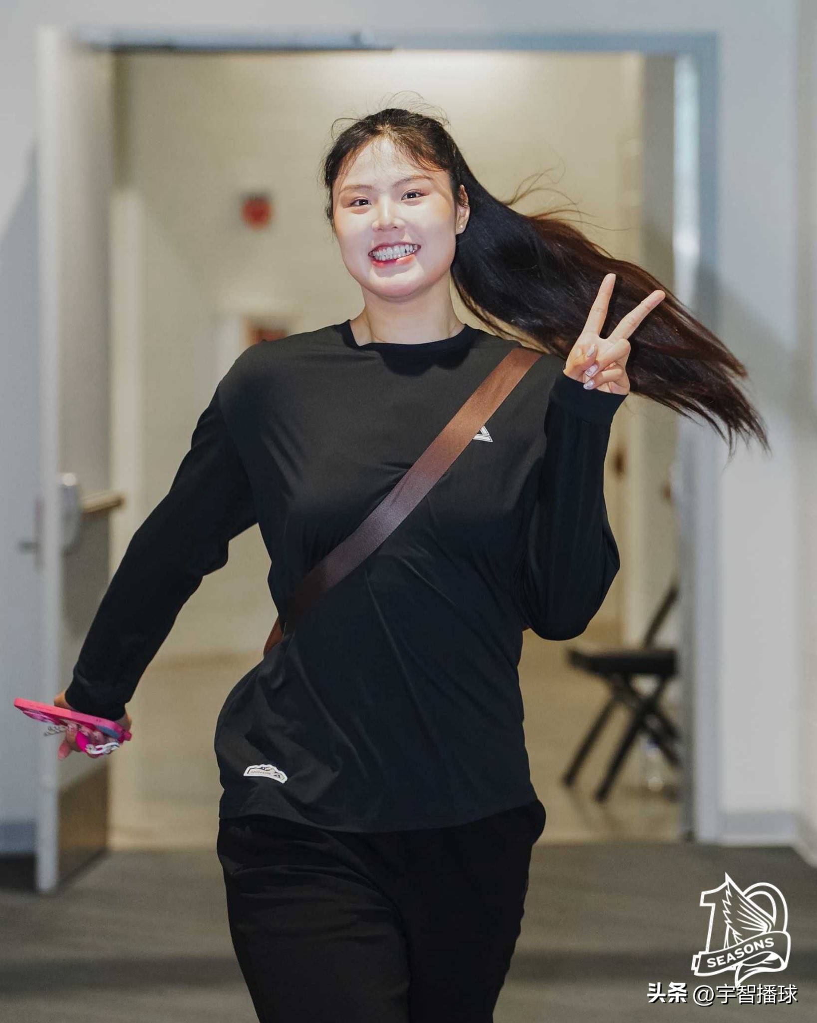 李月汝飞翼首秀出场时间创新高贡献2分2板2助的简单介绍