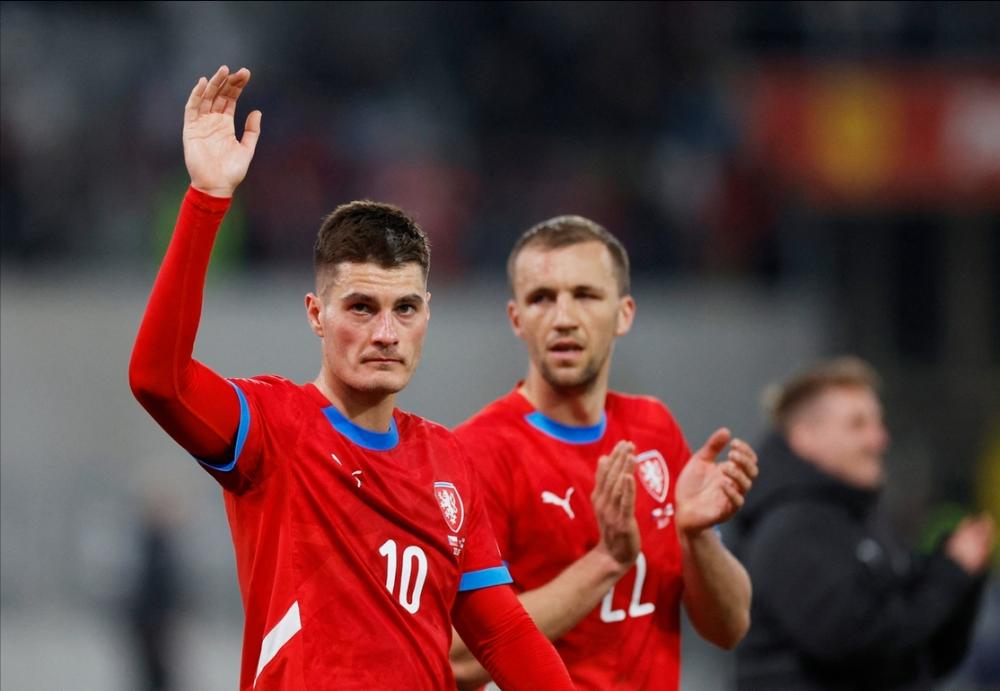 包含世预赛芬兰VS波兰交锋预测东欧劲旅乘胜追击的词条