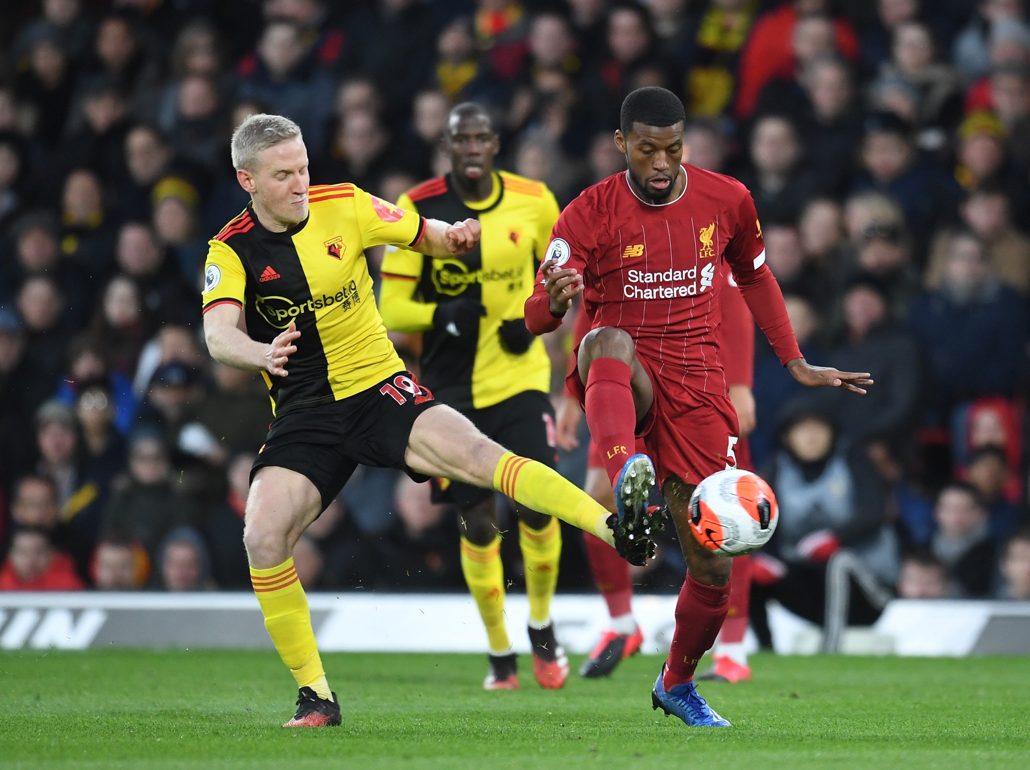 包含曝国米报价后卫阿克西切克金额1600万欧的词条