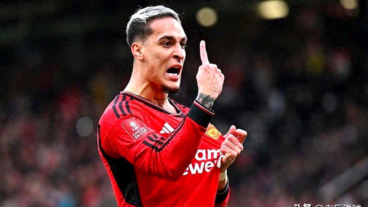 安东尼愿降薪前往贝蒂斯坚决想要离开曼联的简单介绍 第2张 安东尼愿降薪前往贝蒂斯坚决想要离开曼联的简单介绍 第2张