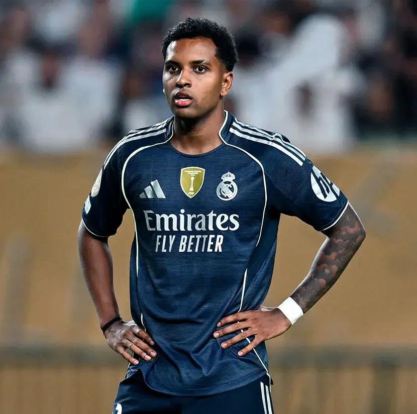 那不勒斯对莫伊塞基恩有兴趣球队将争夺球员的简单介绍